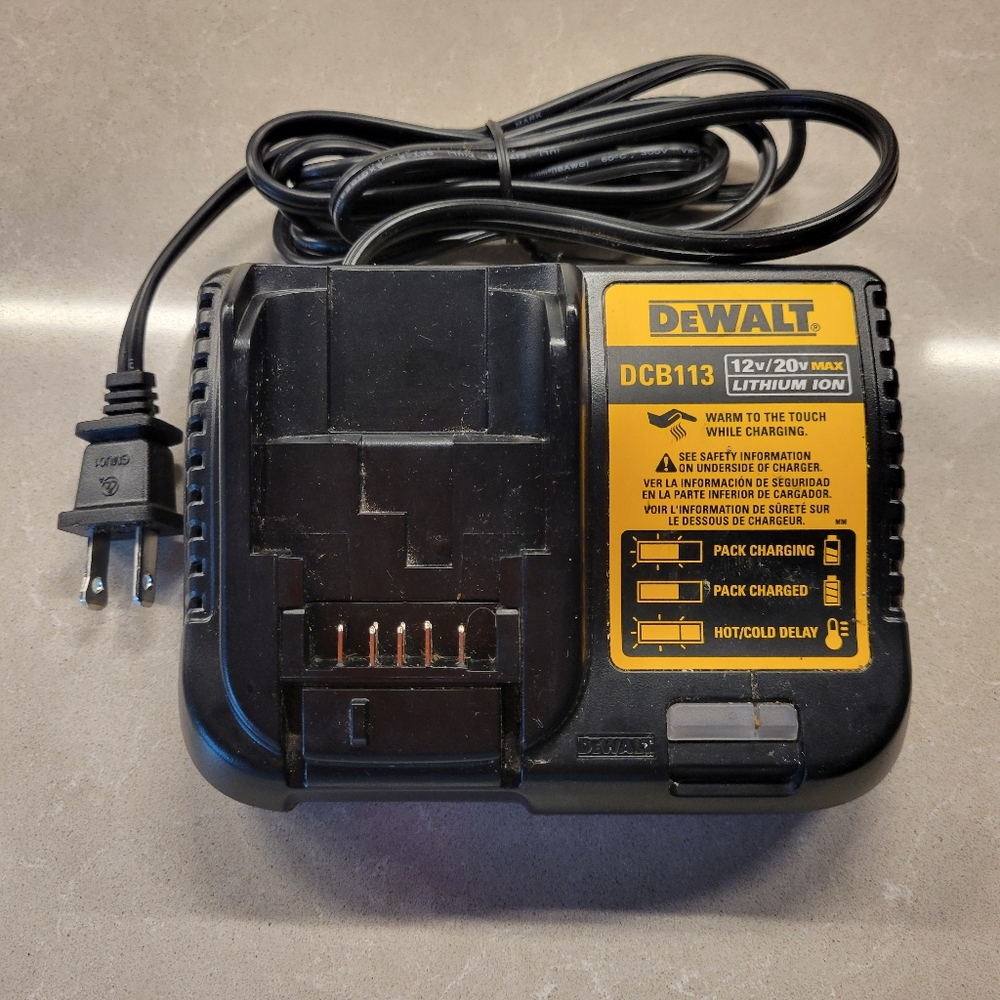 DeWalt Battery Charger. DCB113 12/20V Li-Ion 3amp 120V AC. Rarely used.